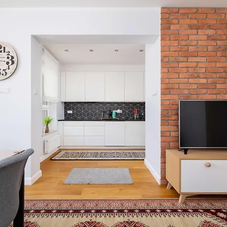 Przytulny I Przestronny Apartament W Krakowie Z Parkingiem Biurkiem I 2 Balkonami By Noclegi Renters-3